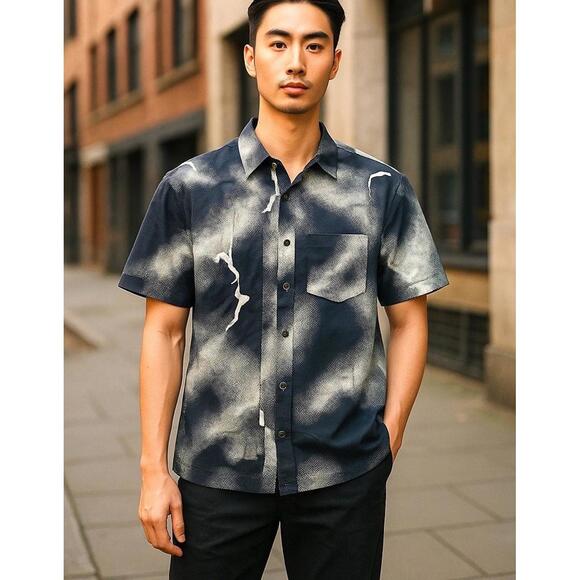 Urban Outfitters Other - NWT Urban Outfitters Short Sleeve Shirt Black/White Snap Buttons Men’s Medium